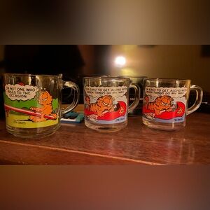 3 GARFIELD MUGS